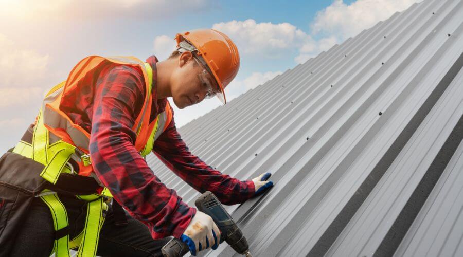 Professional gutter cleaning in Eagle River, WI